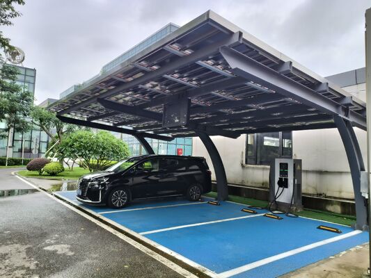 Modulaire Solar Carport met Geprefabriceerde Stalen Structuur & N-Type Bifacial Panelen - 5200x6000mm, A-Klasse Brandveilig, 25 Jaar Levensduur